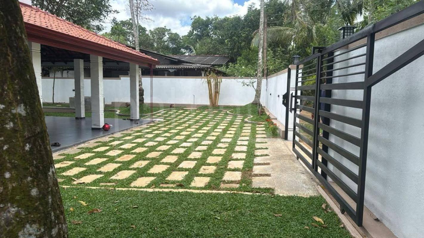 House for Sale in Yakkala