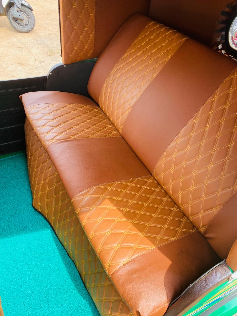 Bajaj Three Wheel 2015 - භාවිතා කරන ලද ත්‍රිරෝද රථය sale in Sri Lanka - patpat.lk