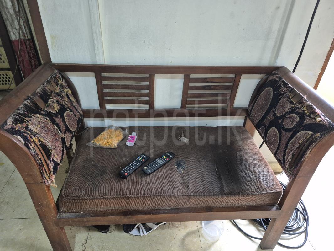 SOFA SET FOR QUICK SALE ads-image-1