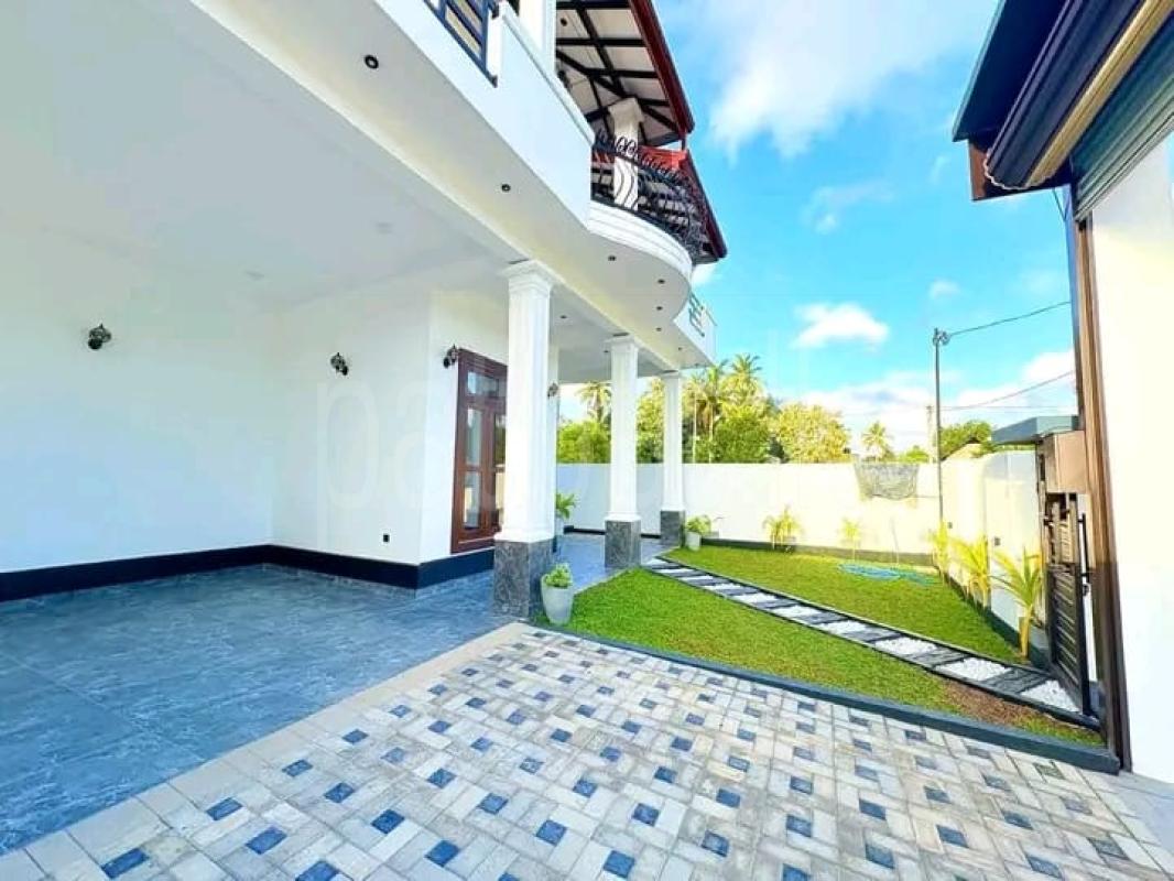 Advertisement image 6