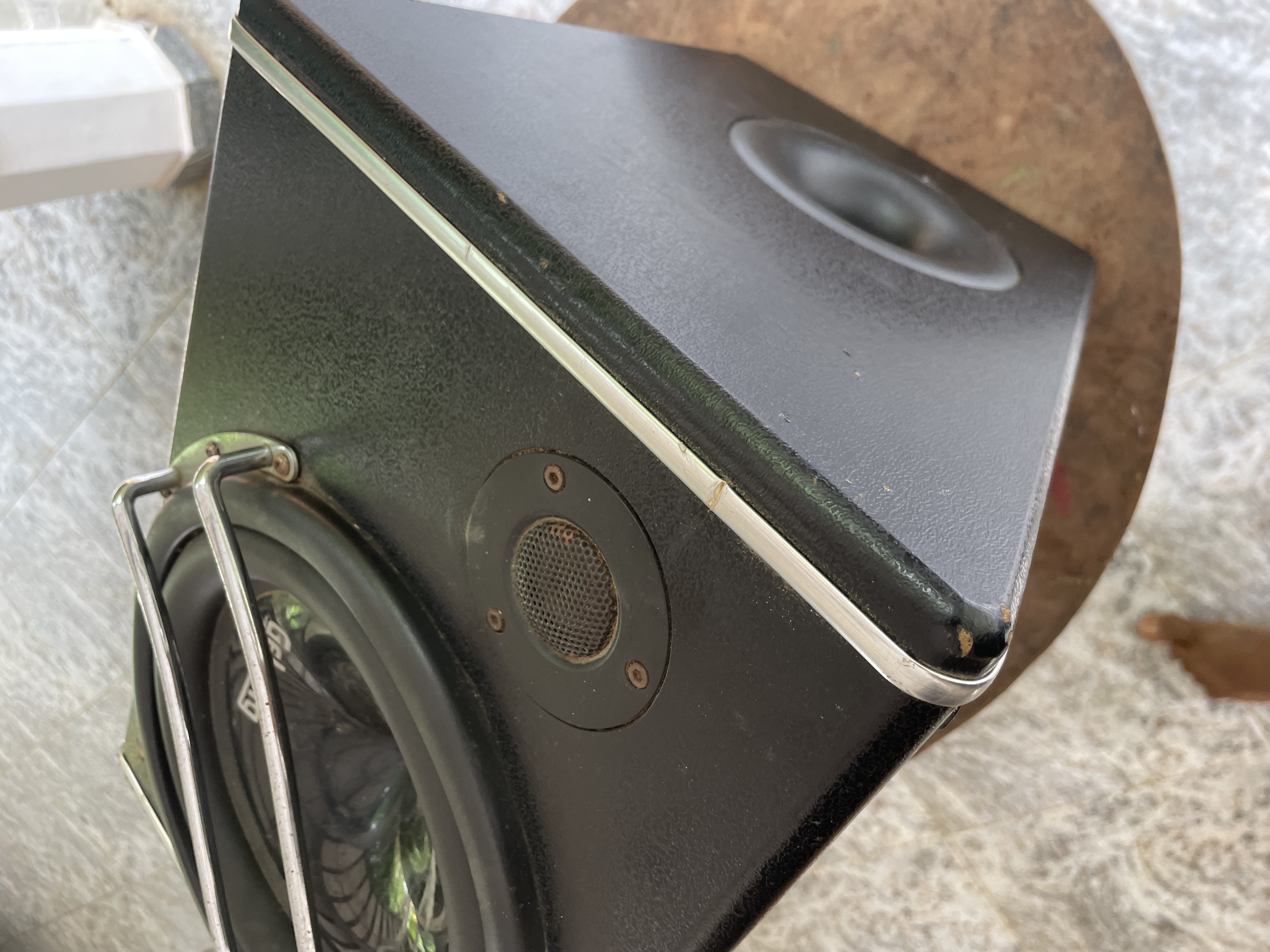 GELONG SUBWOOFER