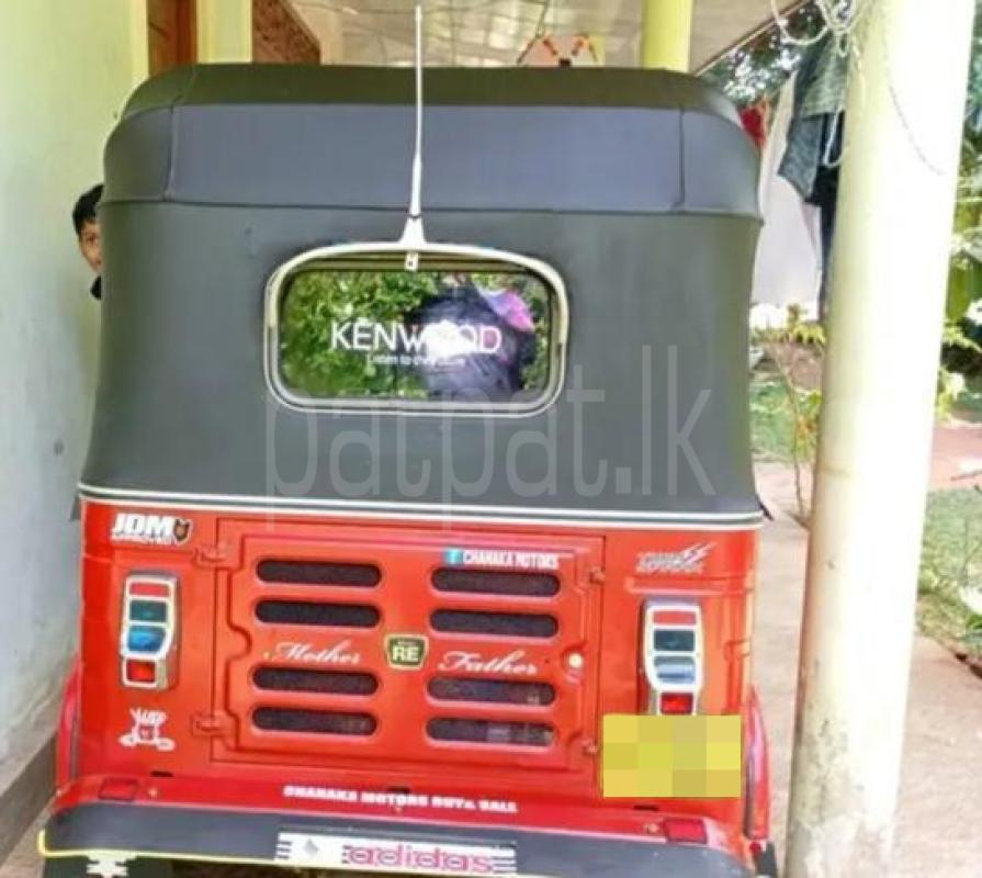 Bajaj 4 stroke 2018 - Used Three wheeler sale in Sri Lanka - patpat.lk
