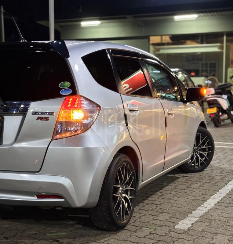 Advertisement image 4