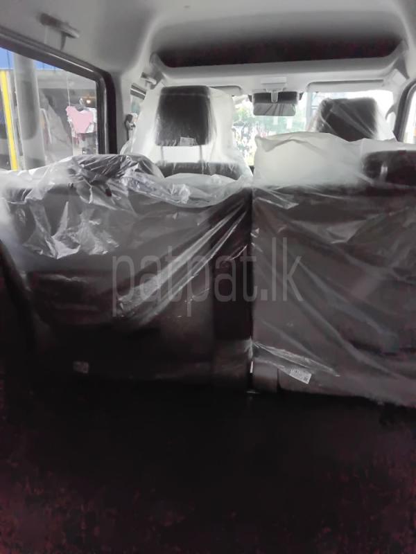 Advertisement image 6