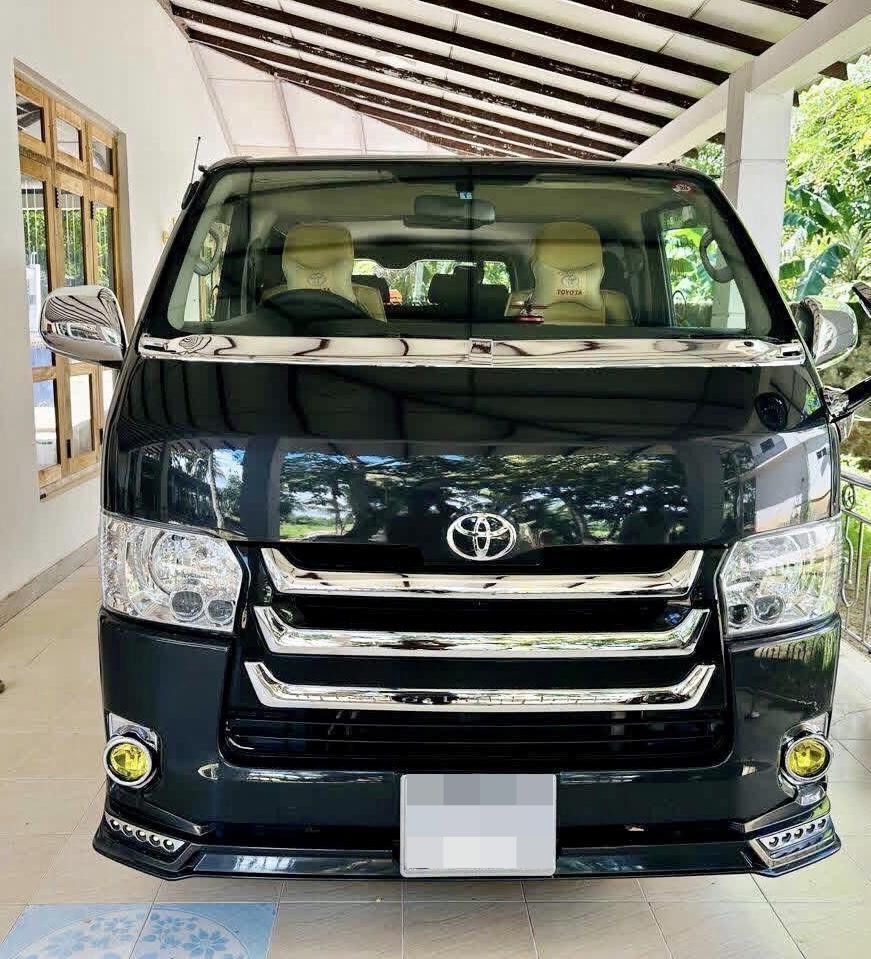 Toyota Hiace 2008 - භාවිතා කරන ලද වෑන් රථය sale in Sri Lanka - patpat.lk