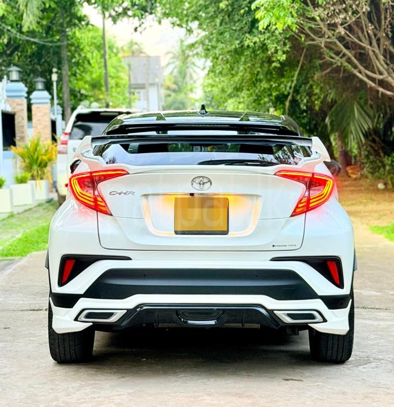 Toyota CHR 2018 - Used Car sale in Sri Lanka - patpat.lk