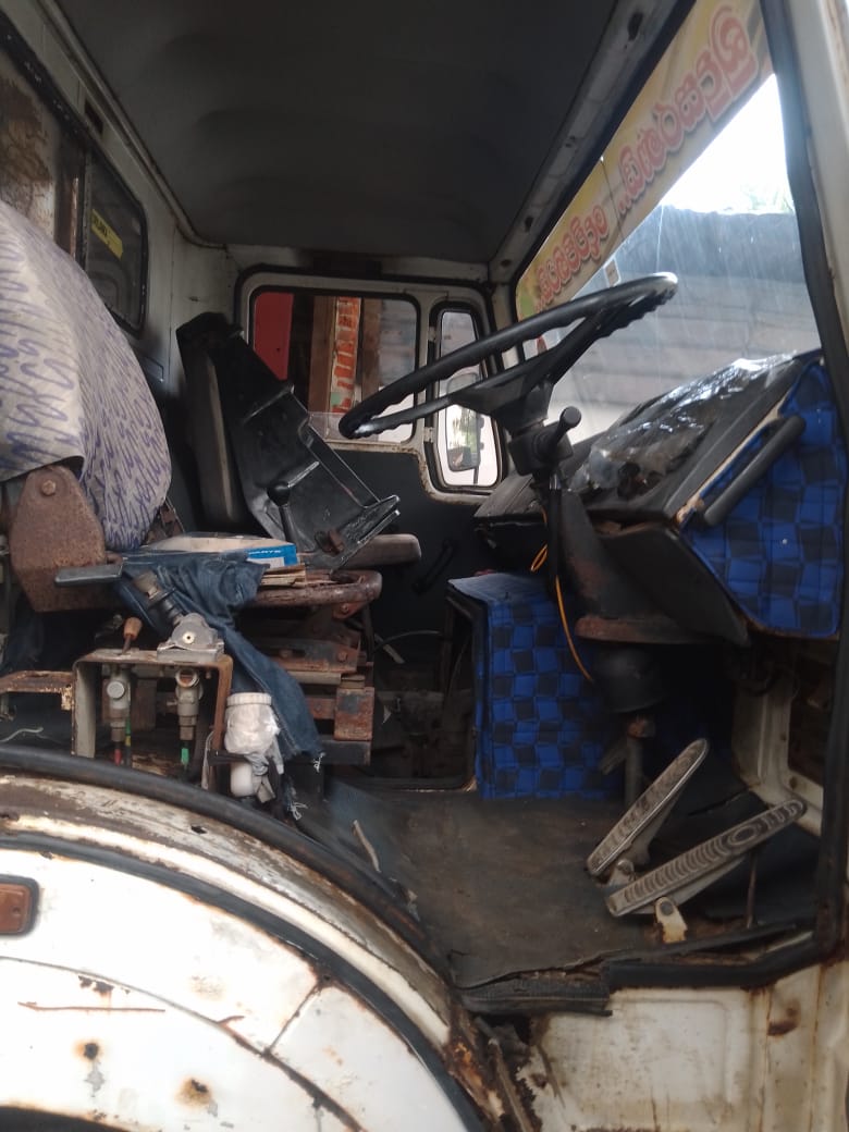 Tata 1615 2006 - பயன்படுத்தப்பட்டது டிரக் sale in Sri Lanka - patpat.lk
