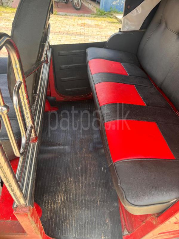 Bajaj Three Wheel 2016 - Used Three wheeler sale in Sri Lanka - patpat.lk