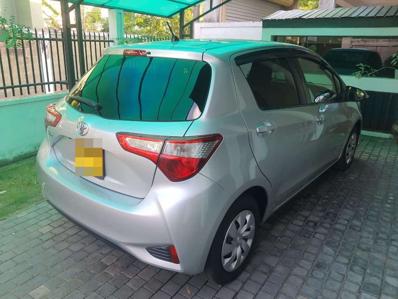 Toyota Vitz 2018 - பயன்படுத்தப்பட்டது கார் sale in Sri Lanka - patpat.lk