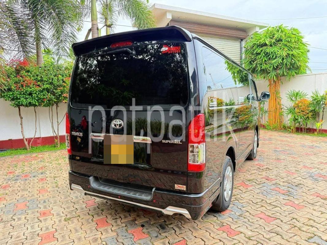 Advertisement image 3