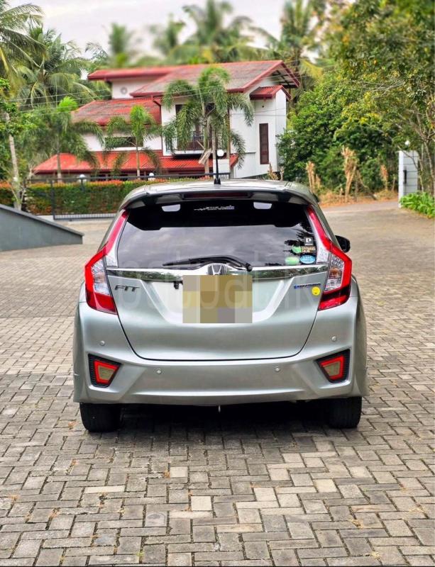 Advertisement image 4