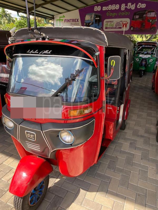 Bajaj 4 stroke 2015 - பயன்படுத்தப்பட்டது முச்சக்கர வண்டி sale in Sri Lanka - patpat.lk