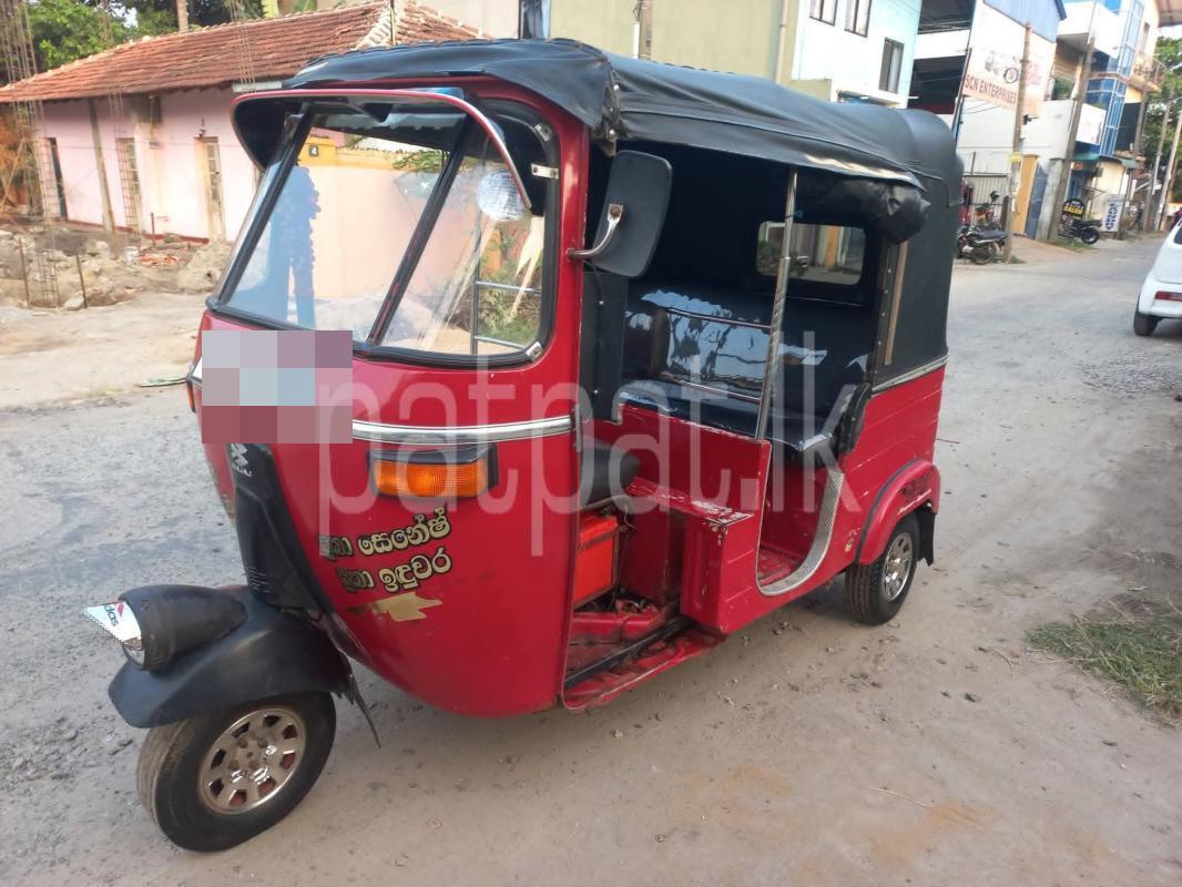 Bajaj Three Wheel 2000 - பயன்படுத்தப்பட்டது முச்சக்கர வண்டி sale in Sri Lanka - patpat.lk