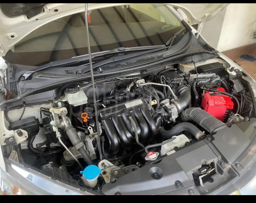 Honda Grace 2015 - Used Car sale in Sri Lanka - patpat.lk