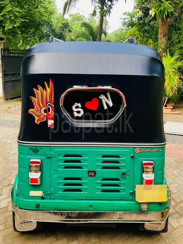Bajaj Three Wheel 2015 - பயன்படுத்தப்பட்டது முச்சக்கர வண்டி sale in Sri Lanka - patpat.lk