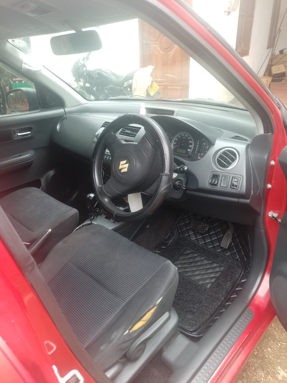 Suzuki Swift 2008 - பயன்படுத்தப்பட்டது கார் sale in Sri Lanka - patpat.lk