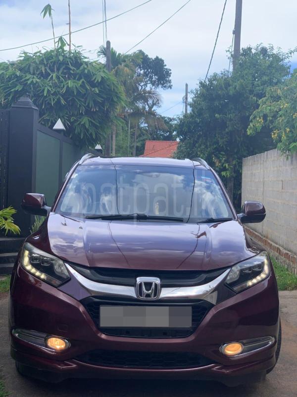 Honda Vezel 2015 - பயன்படுத்தப்பட்டது SUV sale in Sri Lanka - patpat.lk