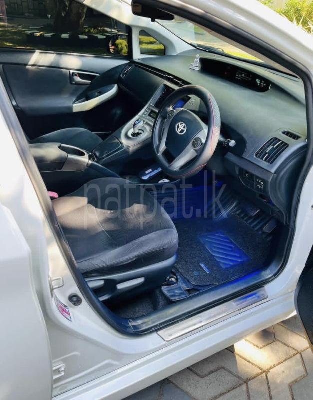 Toyota Prius 2013 - Used Car sale in Sri Lanka - patpat.lk