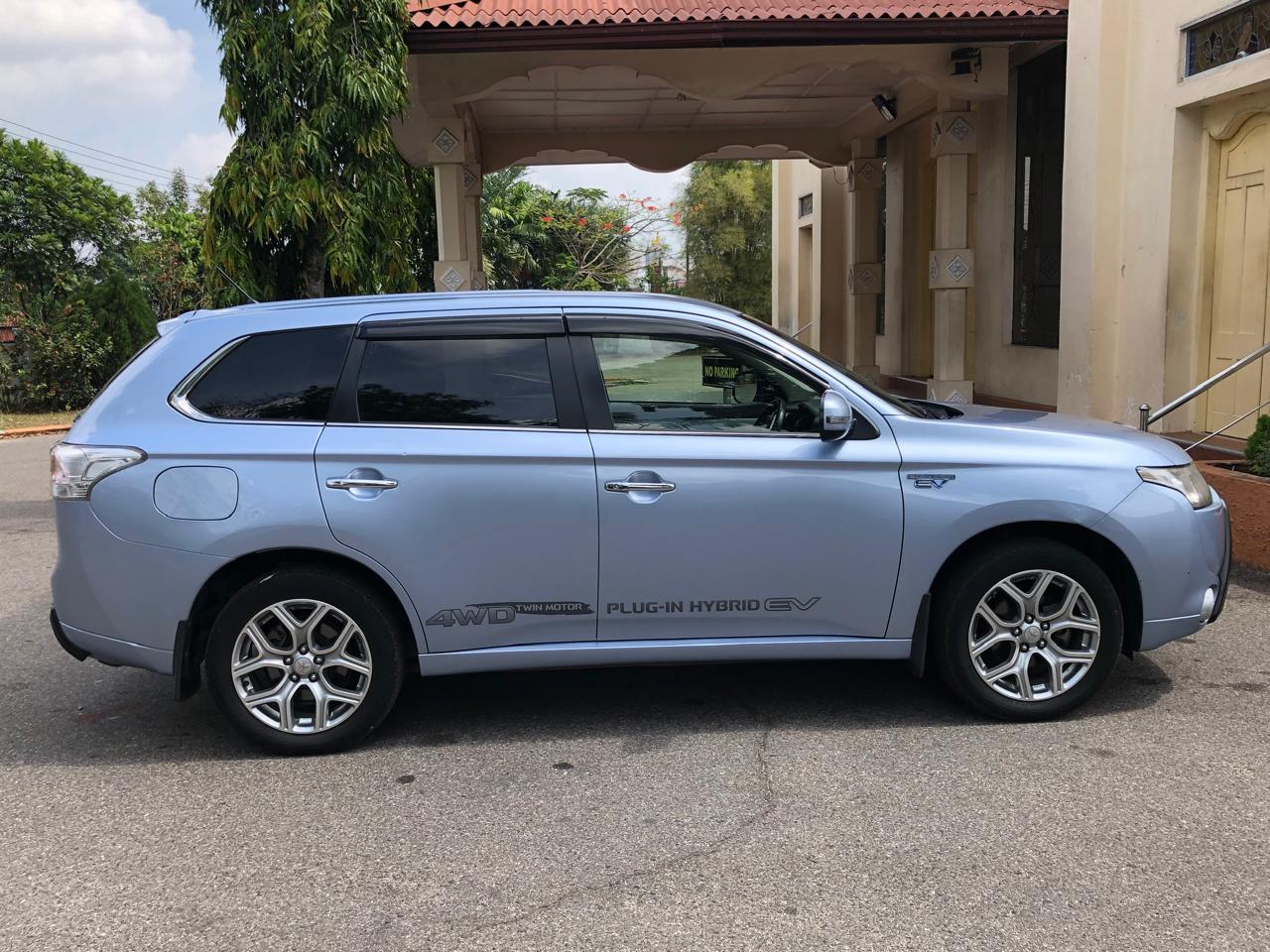 Mitsubishi Outlander 2014 - Used SUV sale in Sri Lanka - patpat.lk