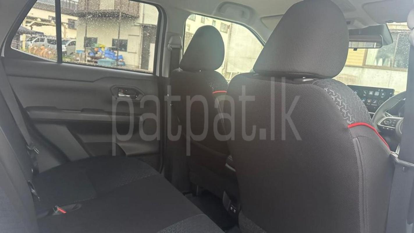 Advertisement image 6