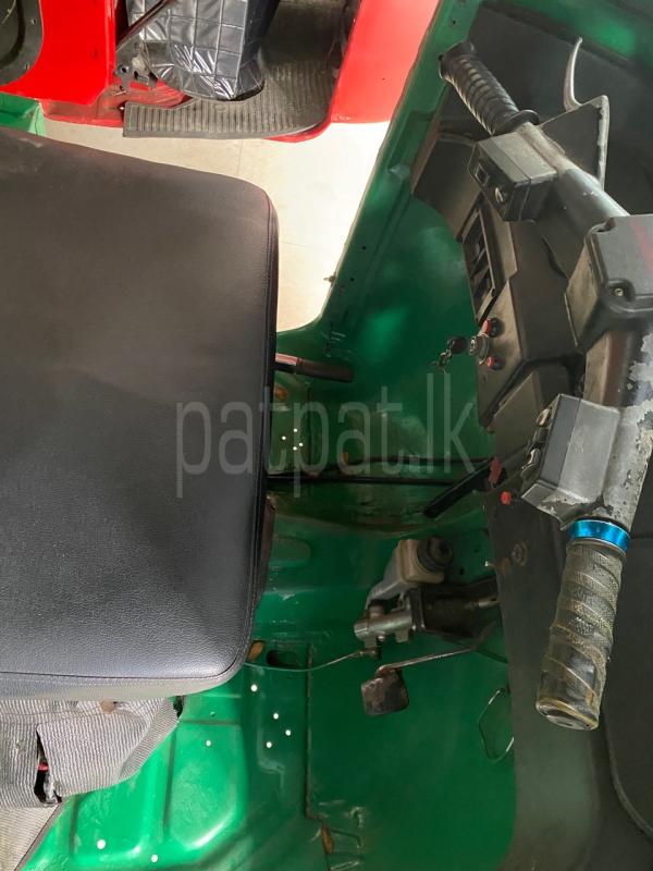 Advertisement image 6