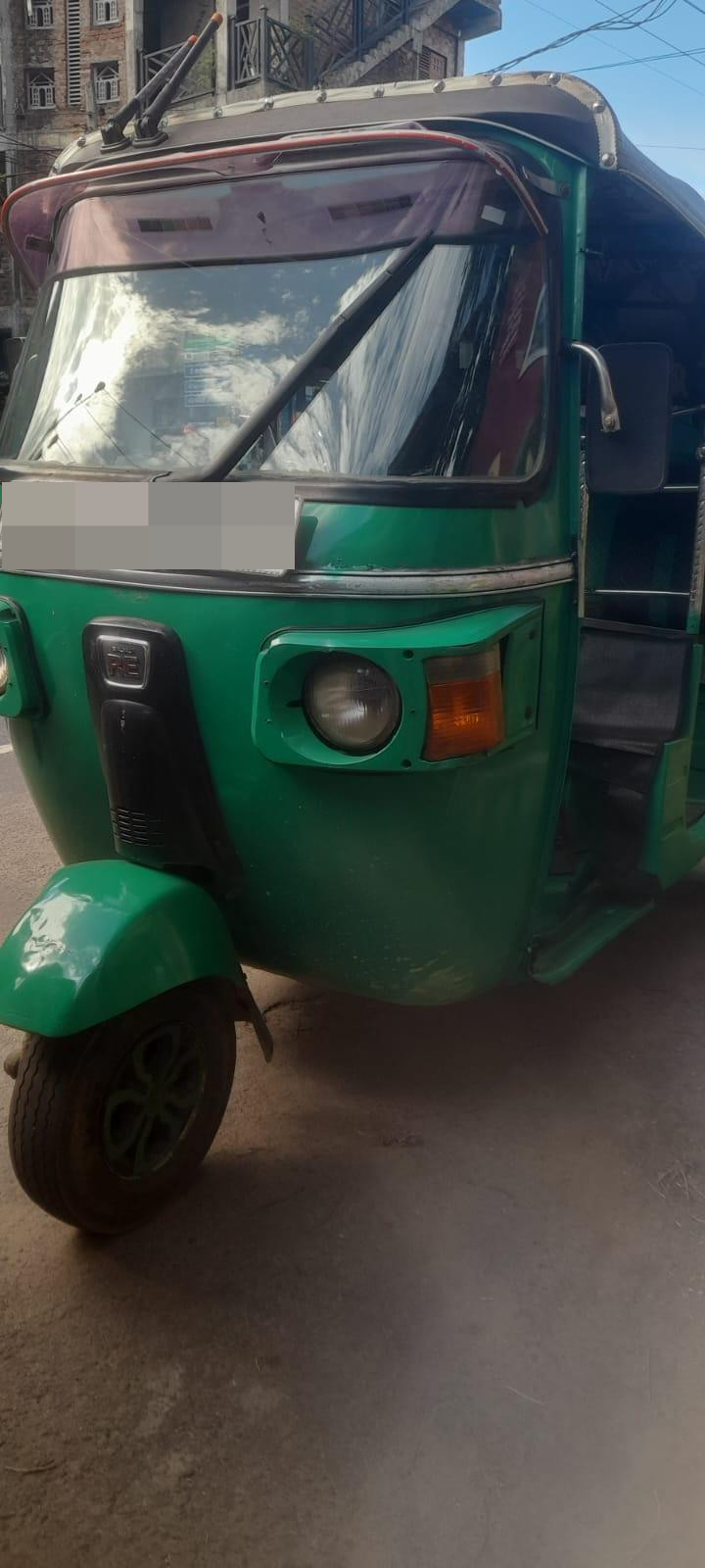 Bajaj 4 stroke 2013 - Used Three wheeler sale in Sri Lanka - patpat.lk