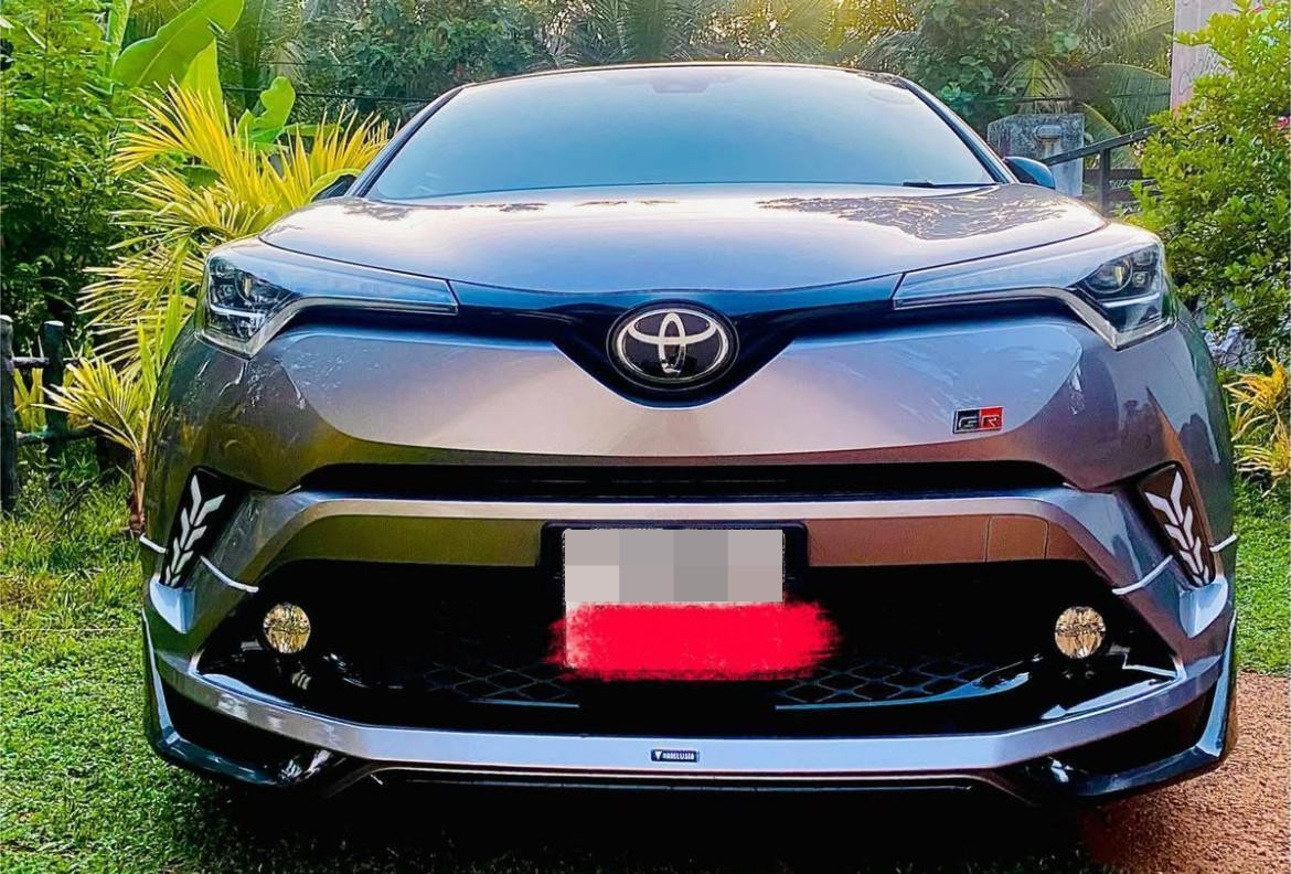 Toyota CHR 2017 - பயன்படுத்தப்பட்டது SUV sale in Sri Lanka - patpat.lk
