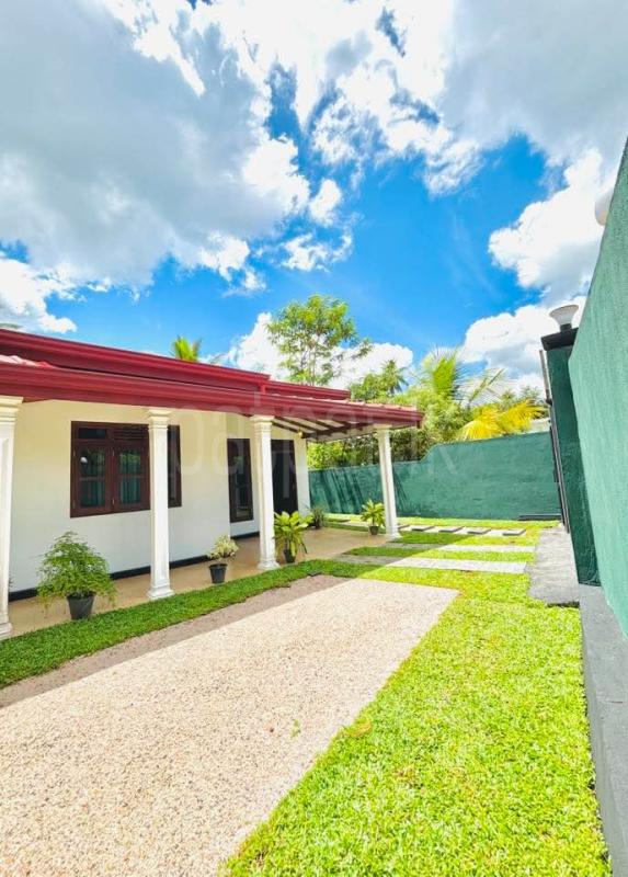 House for Sale in Homagama ads-image-1