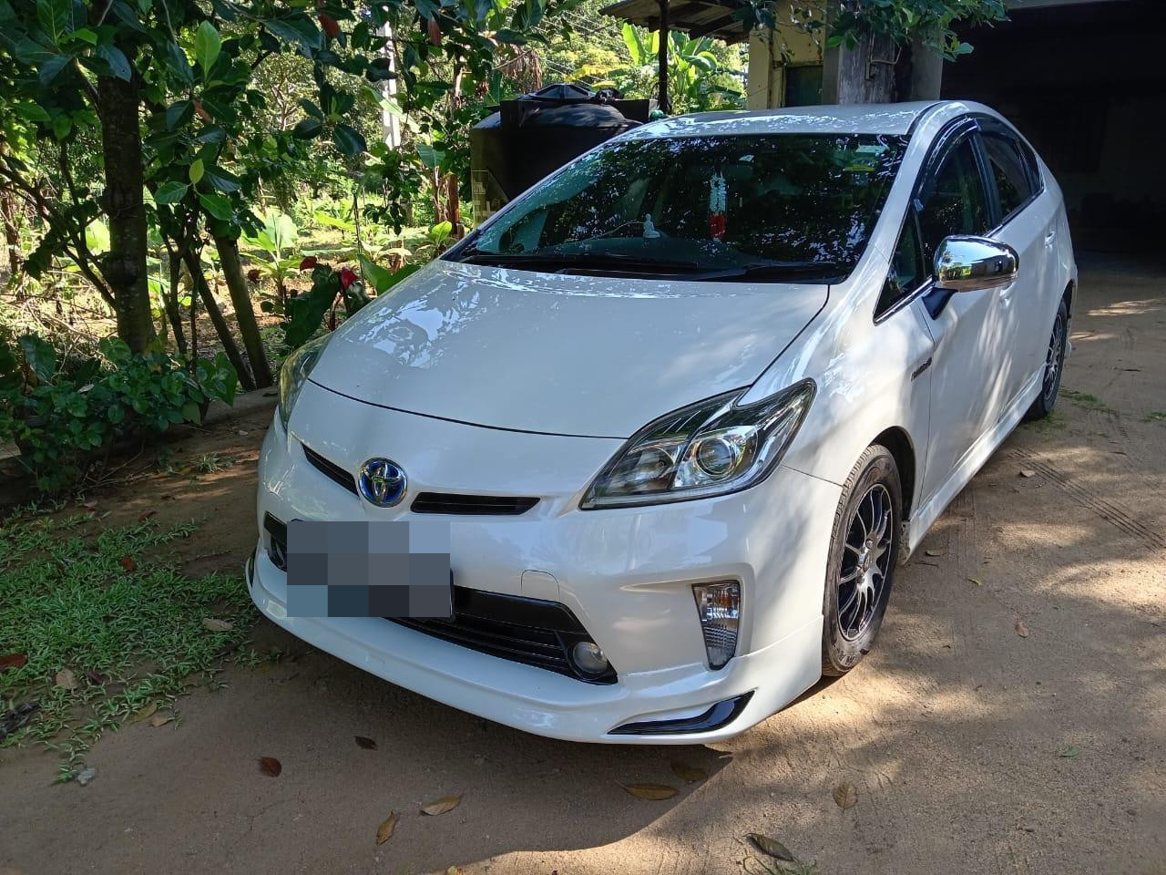 Toyota Prius 2013 - பயன்படுத்தப்பட்டது கார் sale in Sri Lanka - patpat.lk
