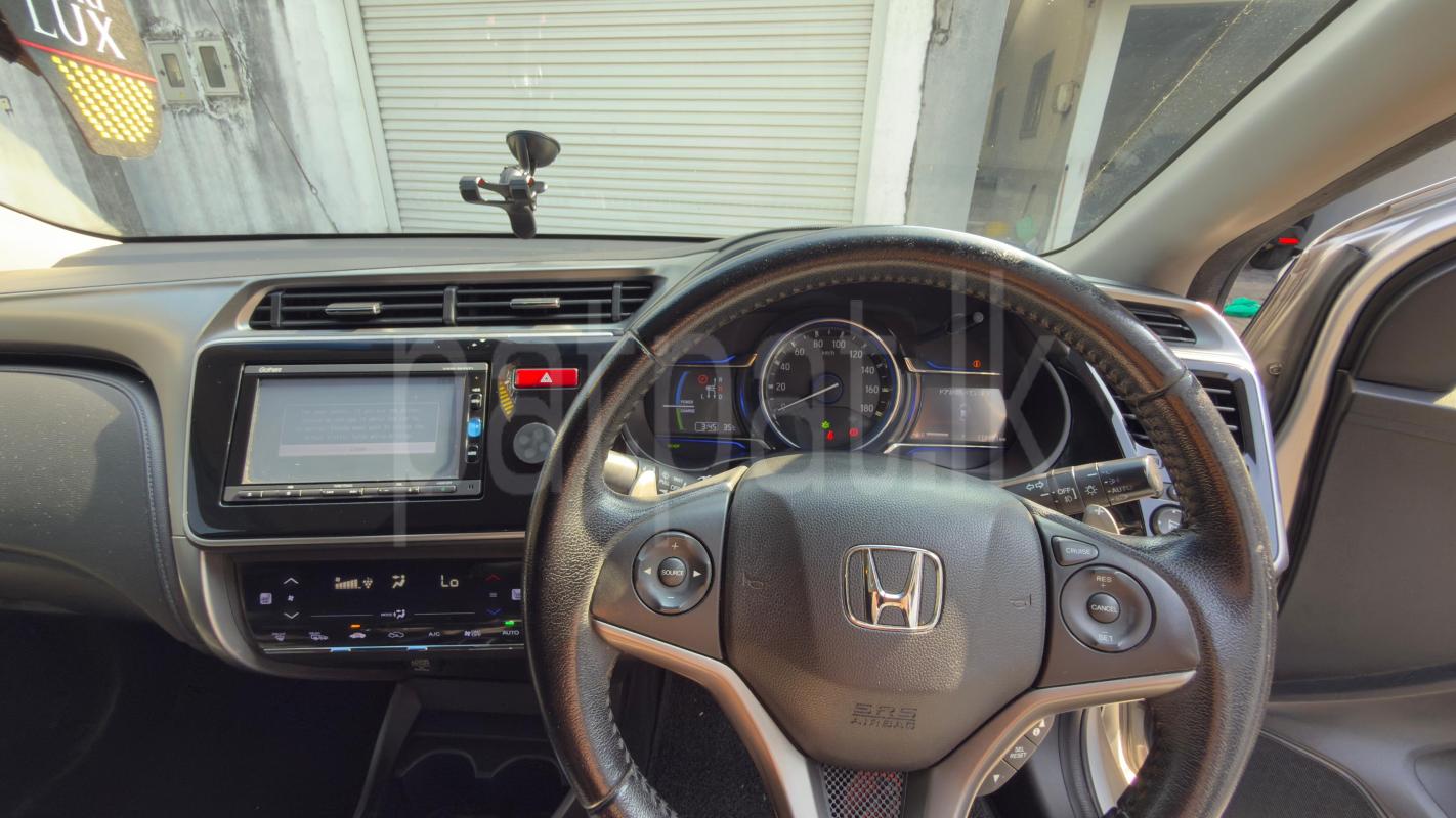 Honda Grace 2016 - Used Car sale in Sri Lanka - patpat.lk