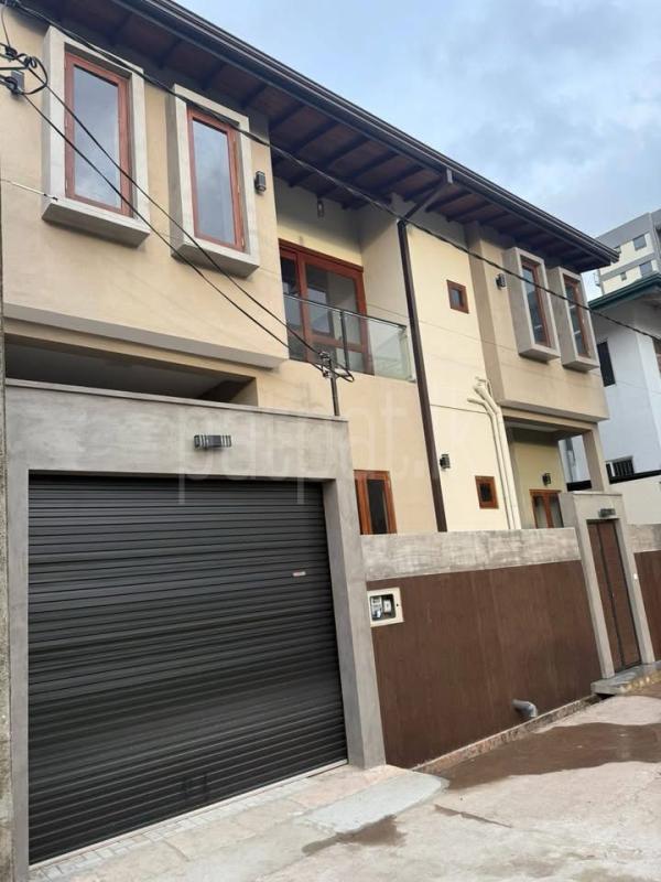 House for Sale in Thalapathpitiya ads-image-1