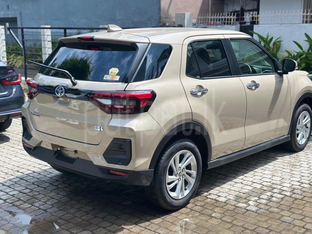 Advertisement image 5