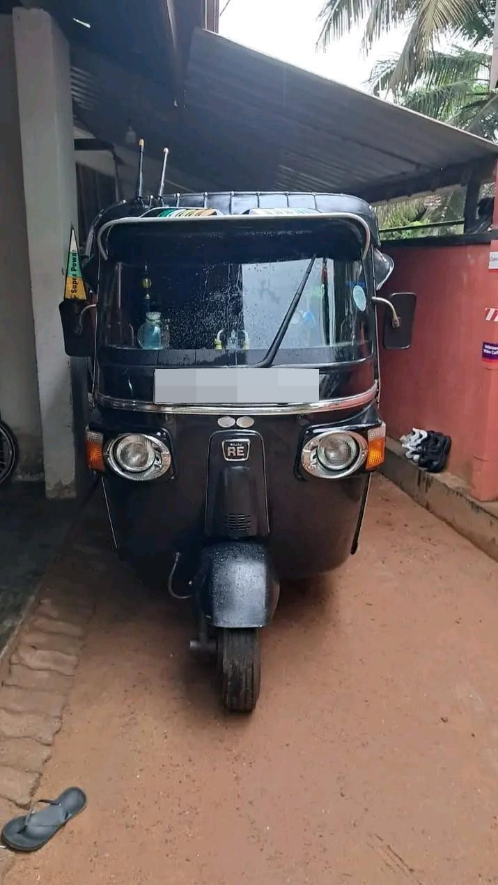Bajaj 4 stroke 2013 - பயன்படுத்தப்பட்டது முச்சக்கர வண்டி sale in Sri Lanka - patpat.lk