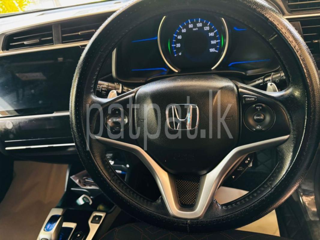 Advertisement image 3