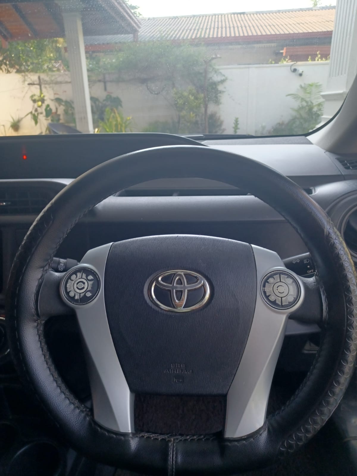 Toyota Aqua 2012 - Used Car sale in Sri Lanka - patpat.lk