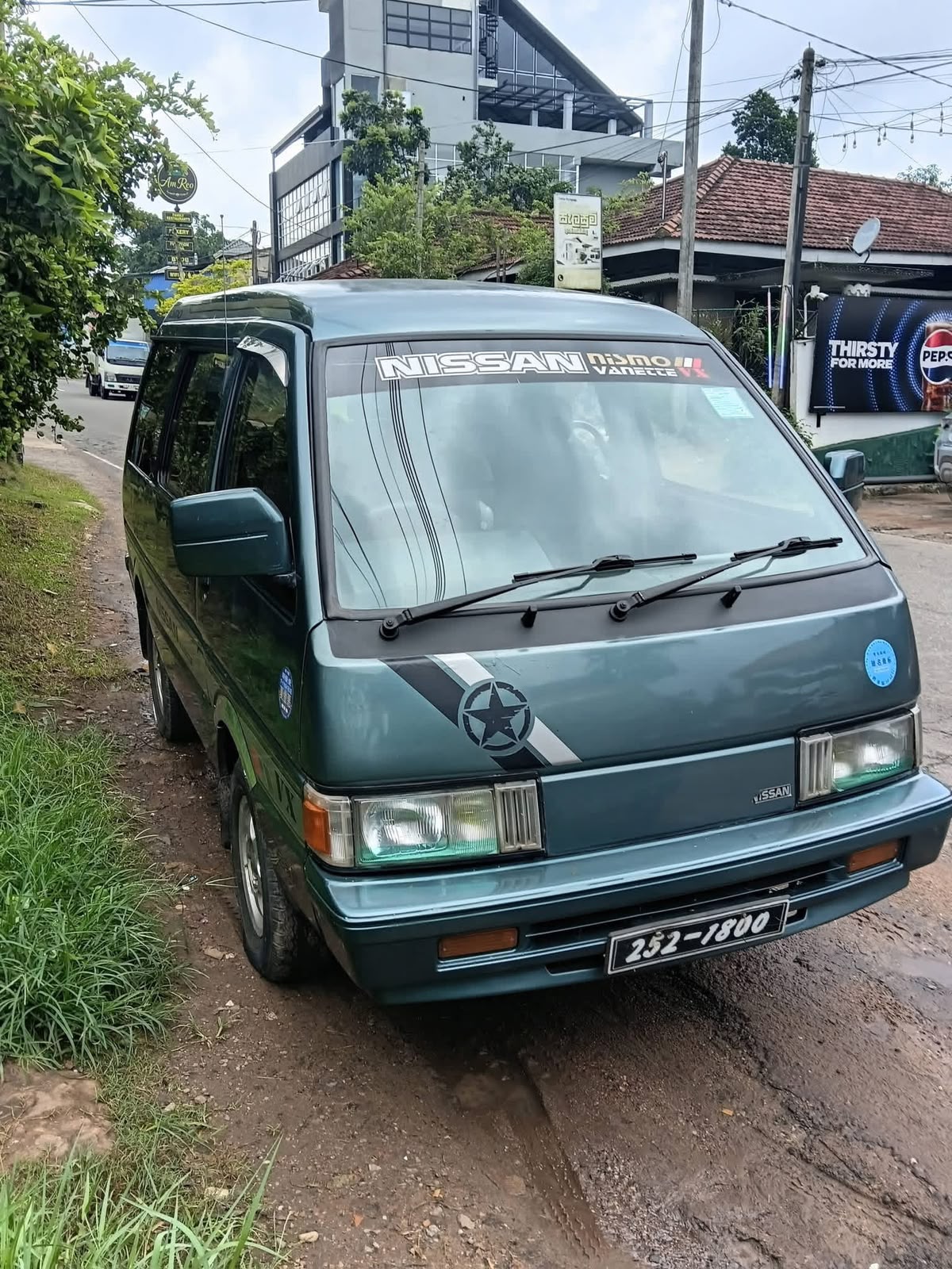 Nissan Vanette 1993 - பயன்படுத்தப்பட்டது வேன் sale in Sri Lanka - patpat.lk
