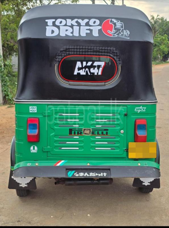 Bajaj Three Wheel 2015 - பயன்படுத்தப்பட்டது முச்சக்கர வண்டி sale in Sri Lanka - patpat.lk