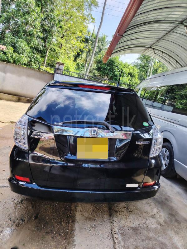Honda FIT SHUTTLE 2012 - பயன்படுத்தப்பட்டது கார் sale in Sri Lanka - patpat.lk