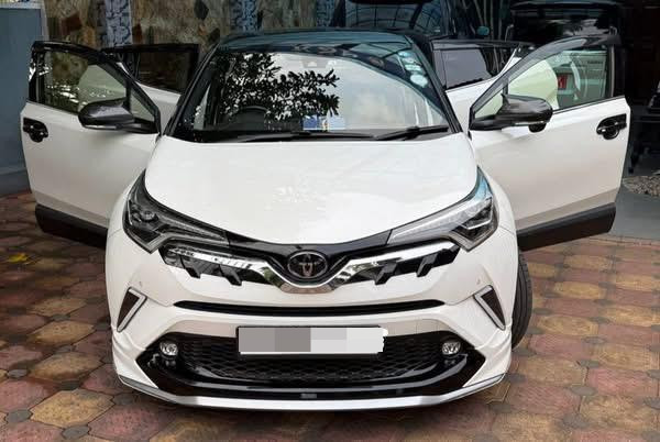 Toyota CHR 2018 - பயன்படுத்தப்பட்டது SUV sale in Sri Lanka - patpat.lk