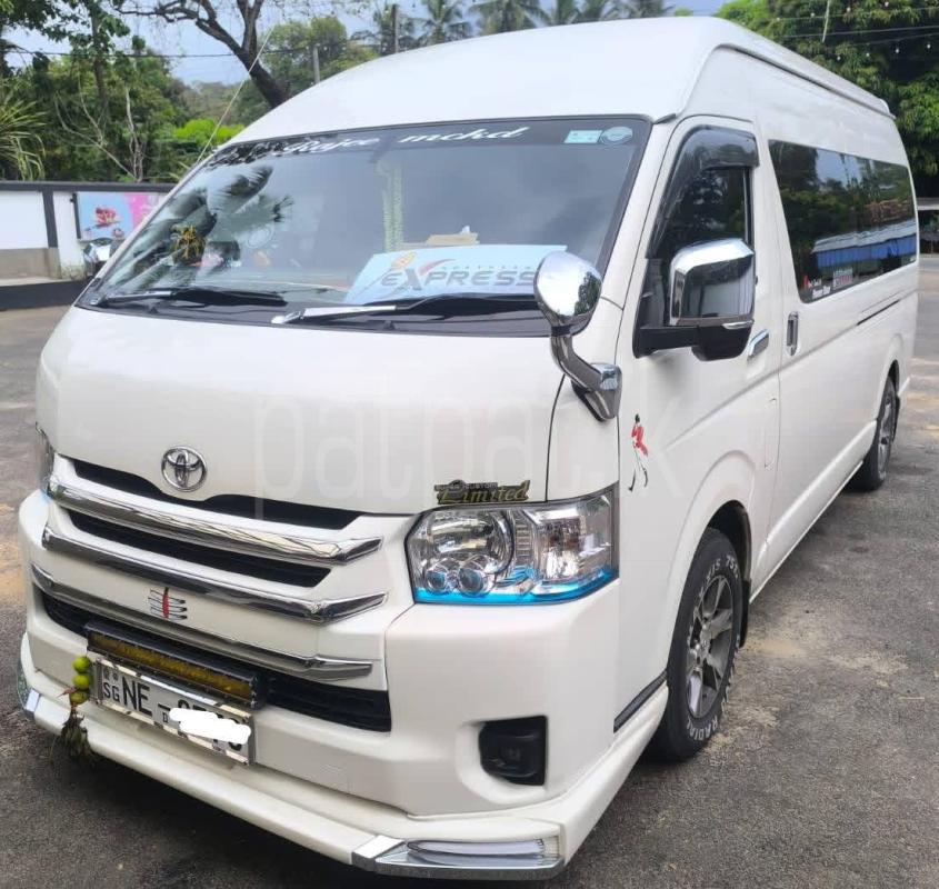 Toyota Hiace 2016 - பயன்படுத்தப்பட்டது வேன் sale in Sri Lanka - patpat.lk