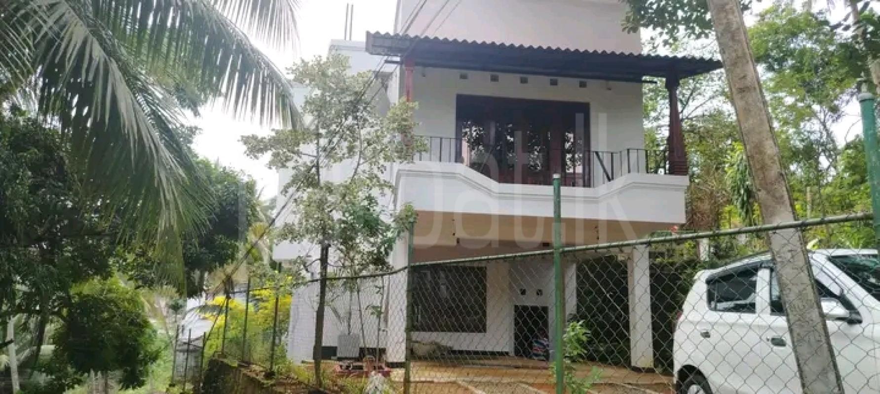 House for Sale in Mirigama