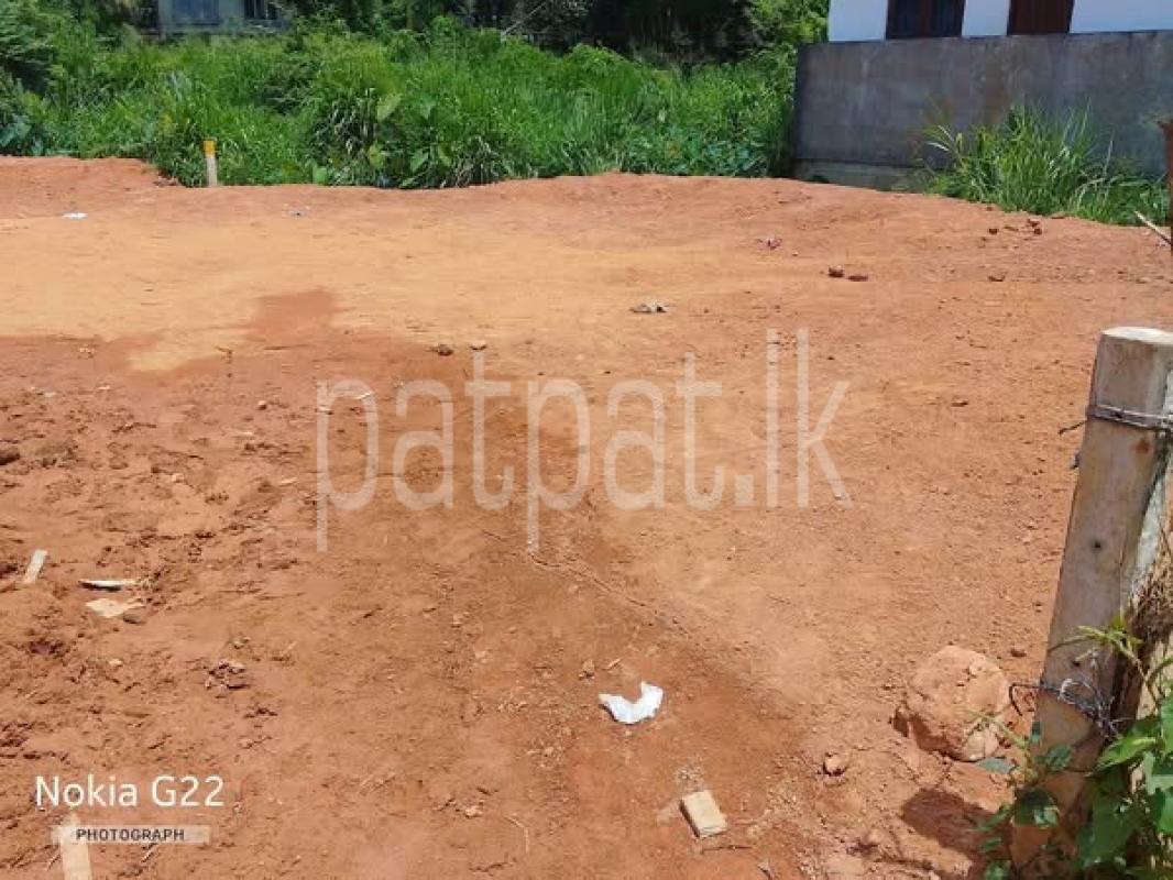 Residential Land for Sale in Gampola