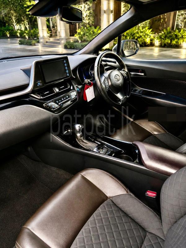 Toyota CHR 2020 - பயன்படுத்தப்பட்டது SUV sale in Sri Lanka - patpat.lk
