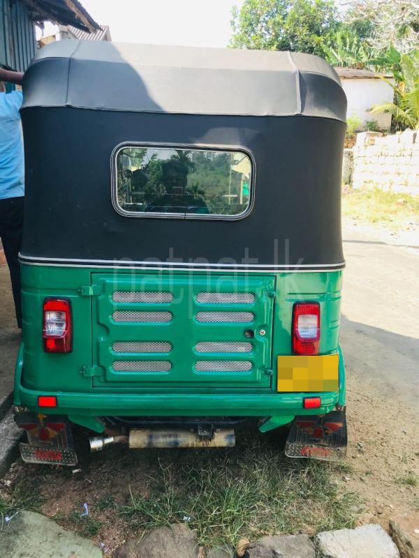 Bajaj Three Wheel 2013 - மறுசீரமைக்கப்பட்டது முச்சக்கர வண்டி sale in Sri Lanka - patpat.lk