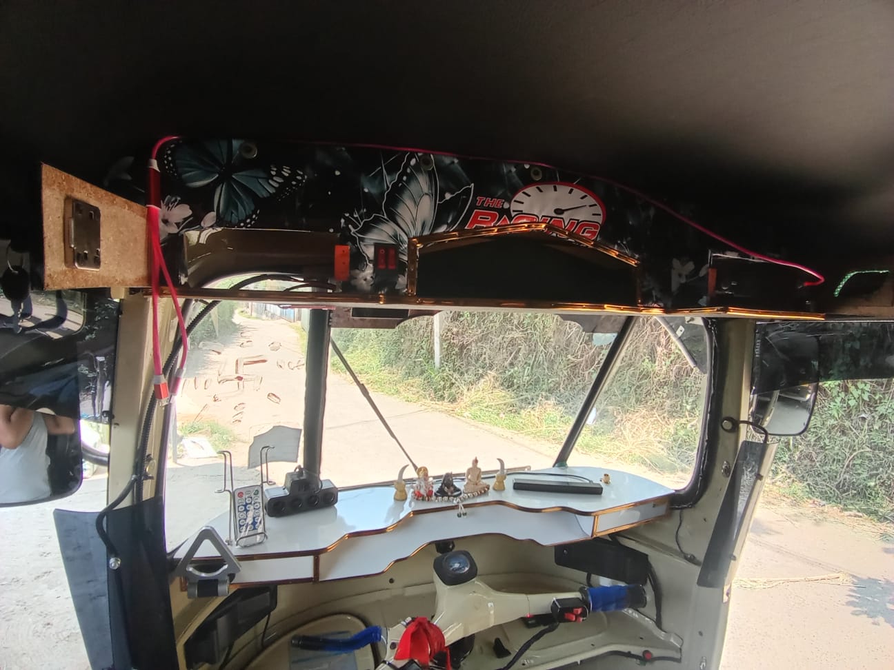Bajaj Three Wheel 2004 - பயன்படுத்தப்பட்டது முச்சக்கர வண்டி sale in Sri Lanka - patpat.lk
