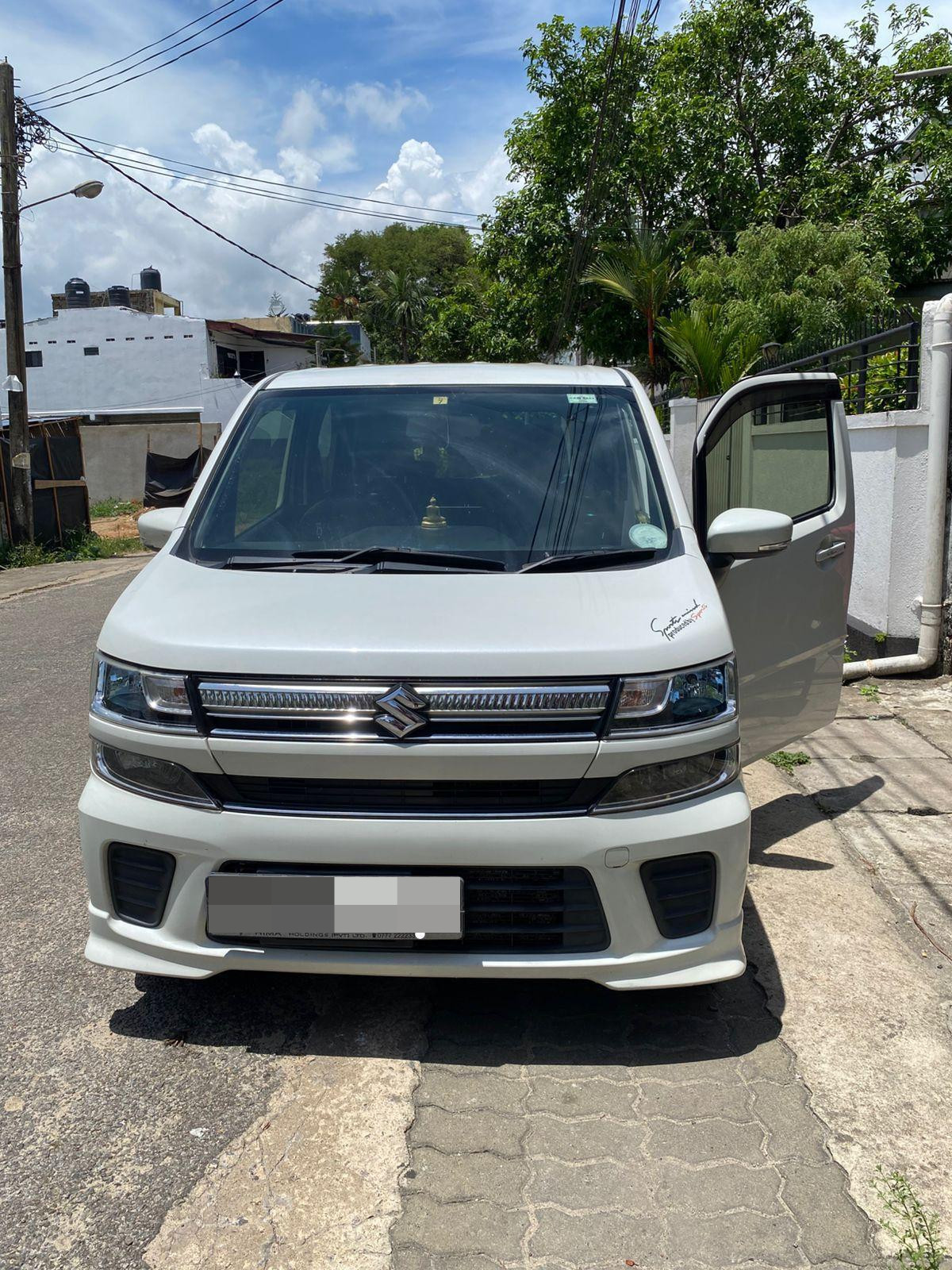 Suzuki Wagon R 2017 - භාවිතා කරන ලද කාර් sale in Sri Lanka - patpat.lk