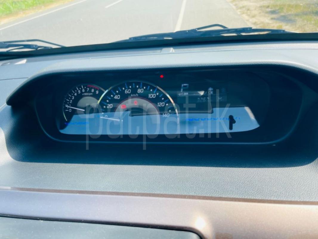 Advertisement image 6