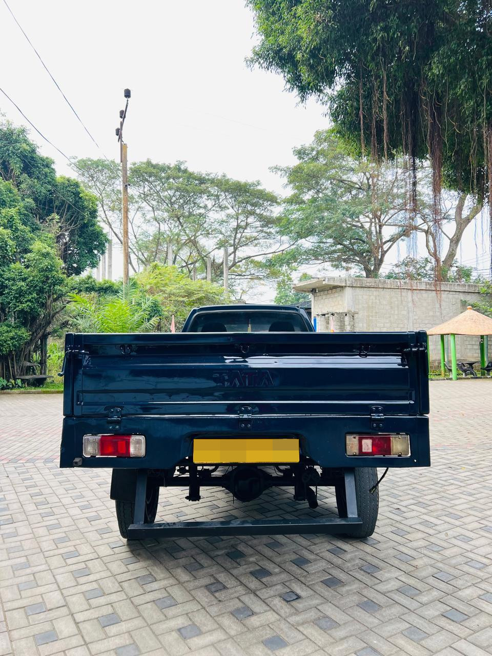 Tata 207 2015 - භාවිතා කරන ලද ට්‍රක් රථය sale in Sri Lanka - patpat.lk