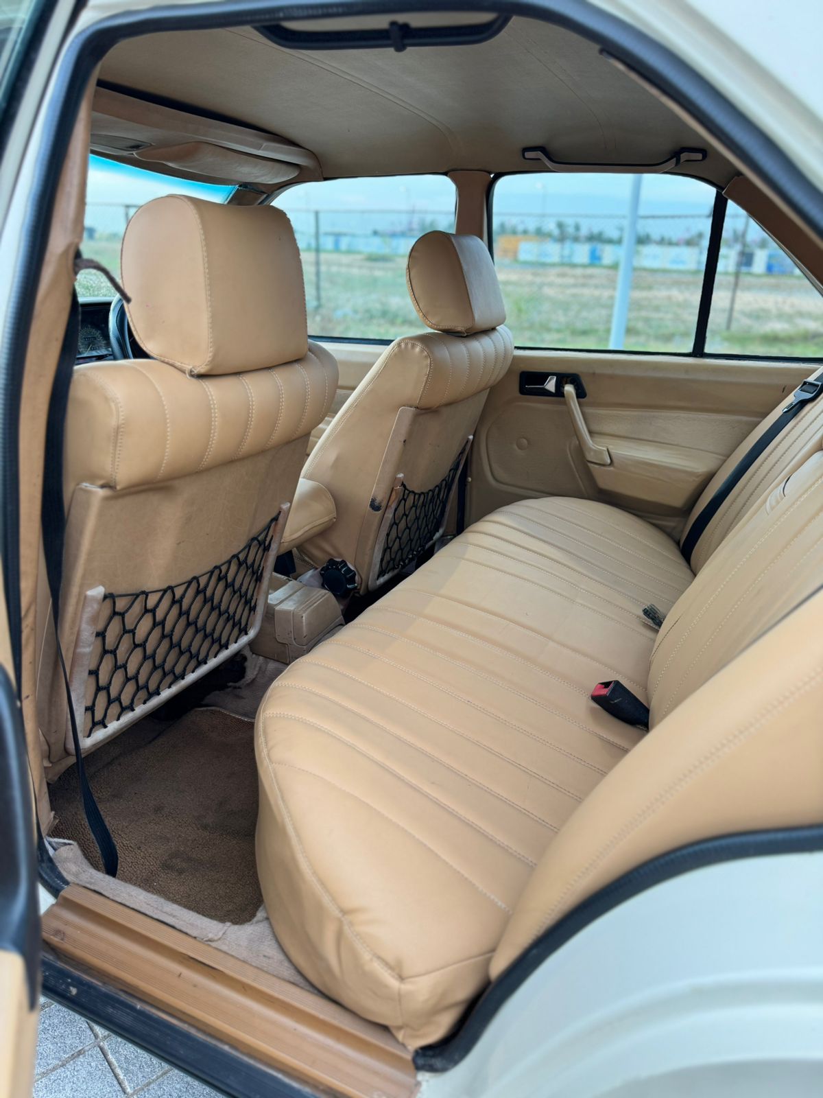 Mercedes Benz W Class 1992 - Used Car sale in Sri Lanka - patpat.lk