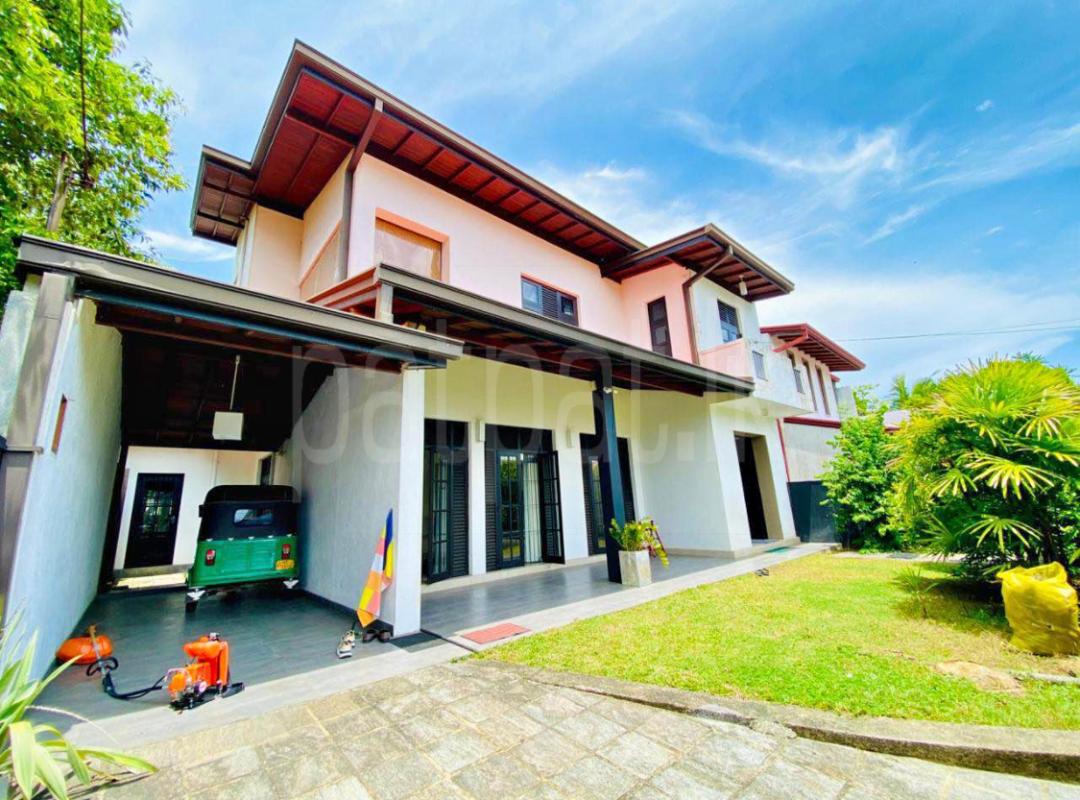 House for Sale in Athurugiriya